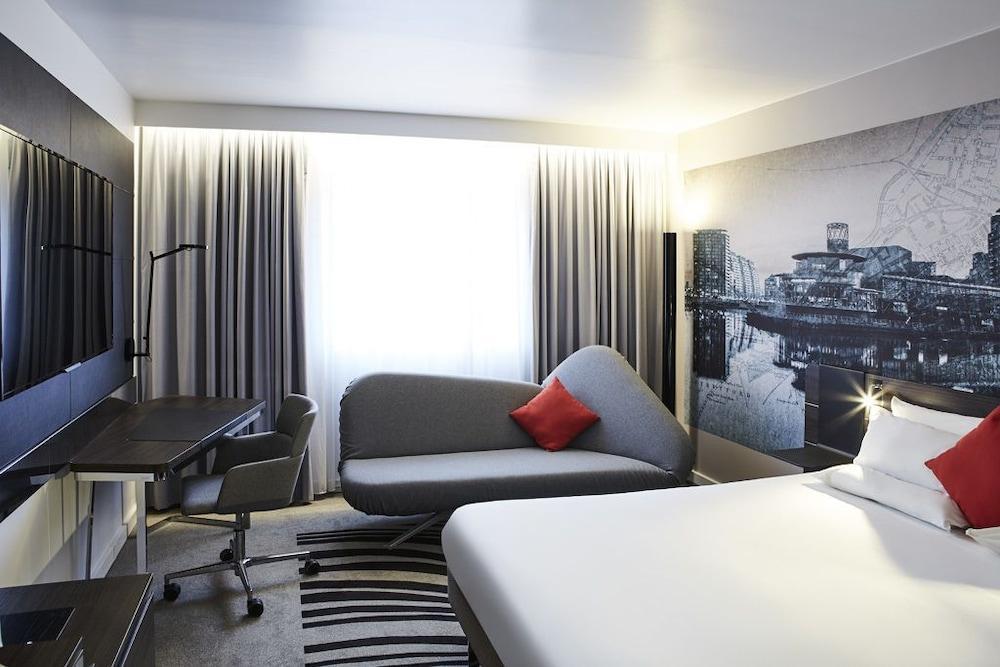 Novotel Centre