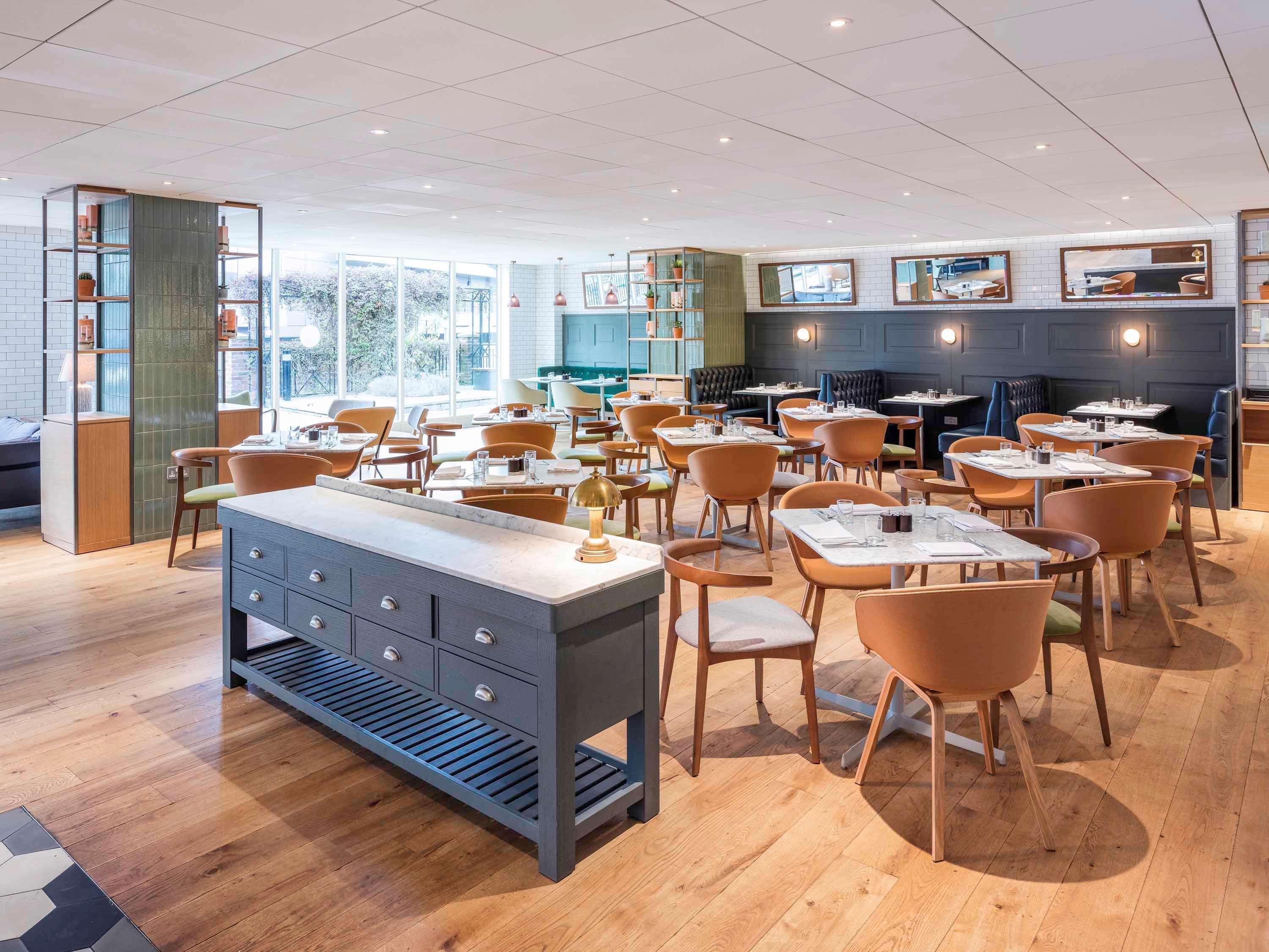Novotel Centre Hotel 4*