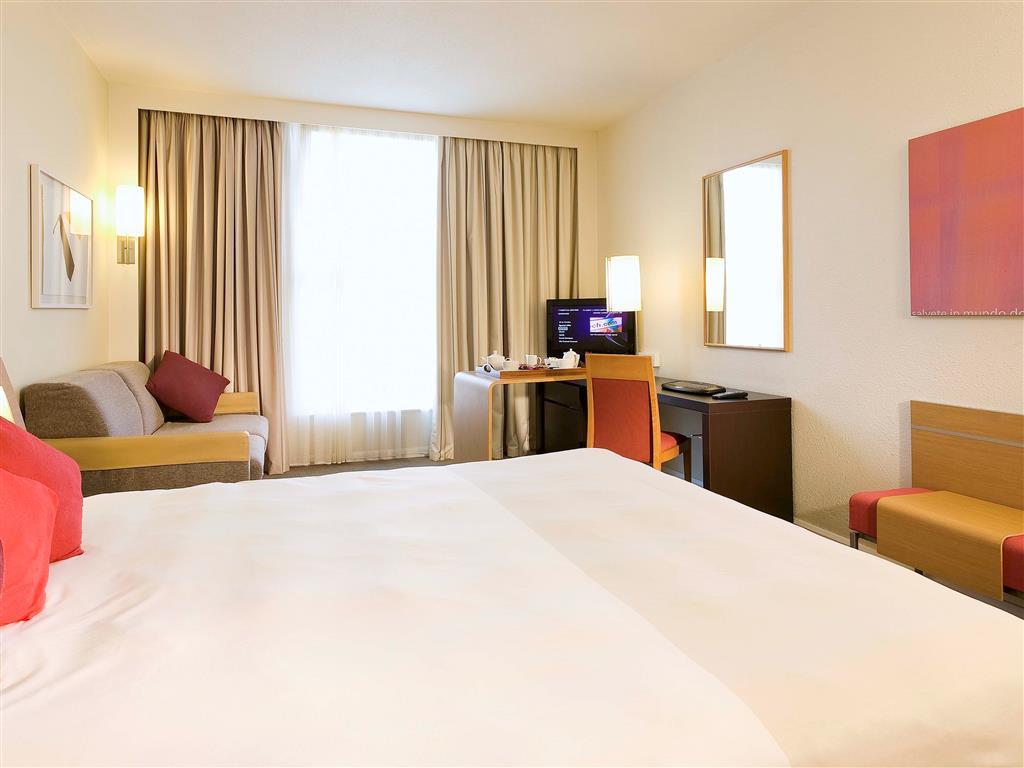 Novotel Centre Hotel 4*